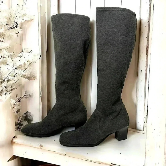 Vintage 80s Yves Saint Laurent gray wool felt square toe knee  high boots 6 - Picture 1 of 11